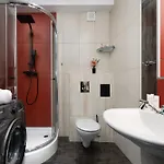 Stylish Air Conditioned With Balcony And View By Renters Apartmán *