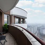Stylish Air Conditioned With Balcony And View By Renters *