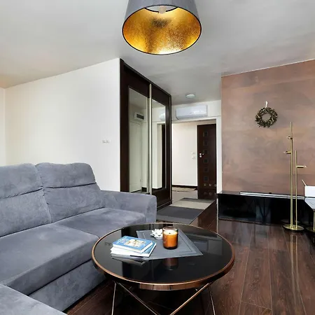 Apartament Stylish Air Conditioned With Balcony And View