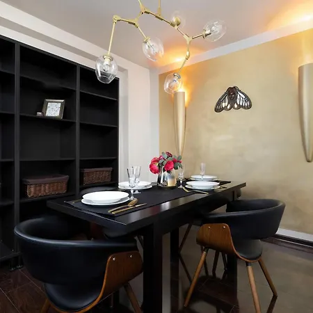 Apartament Stylish Air Conditioned With Balcony And View