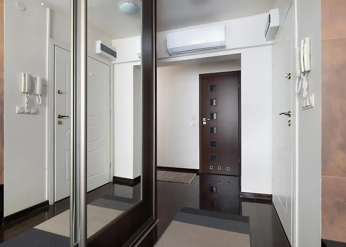 Apartament Stylish Air Conditioned With Balcony And View